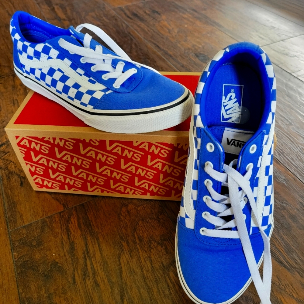 Van''s "Off The Wall" women's size 7 1/2  blue with white checkered.